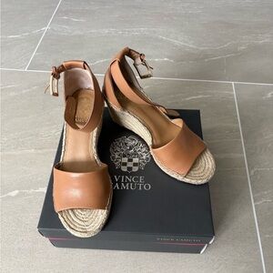 Vince Camuto Brown Espadrille Wedges SZ 8